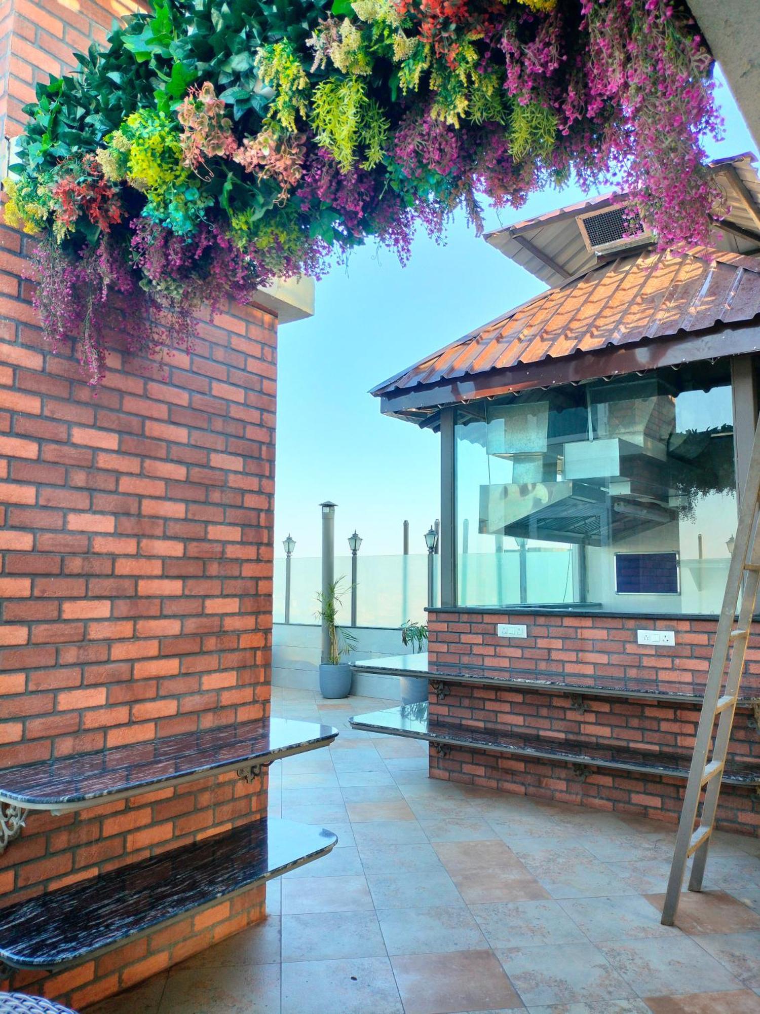 Hiraya Hotels Mohali 外观 照片