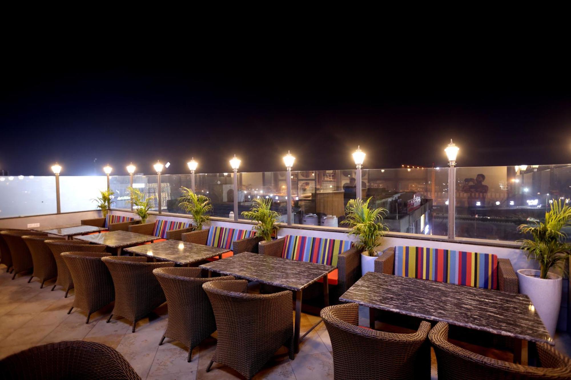 Hiraya Hotels Mohali 外观 照片