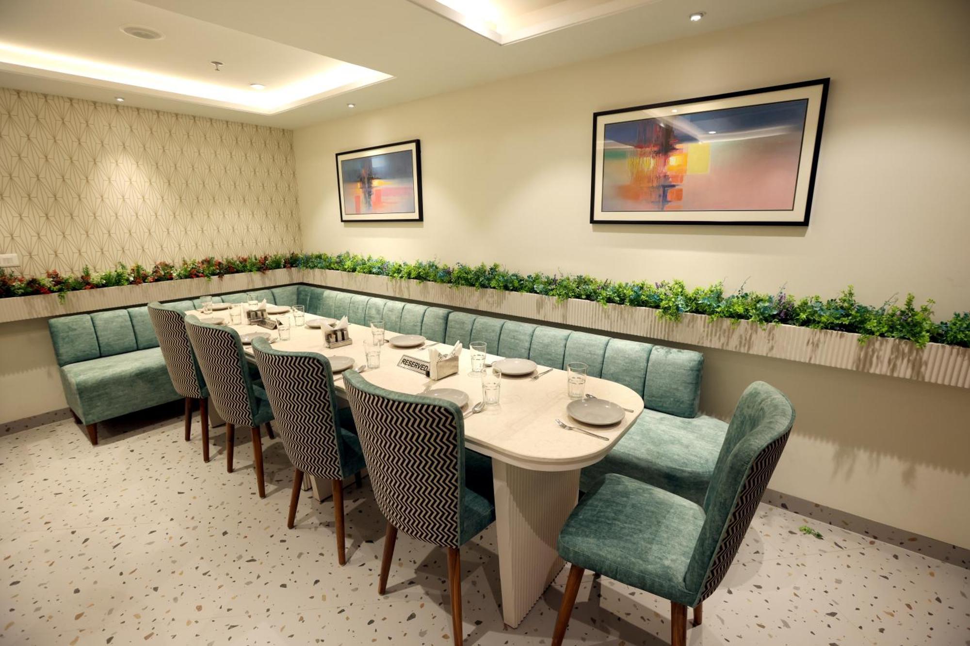 Hiraya Hotels Mohali 外观 照片
