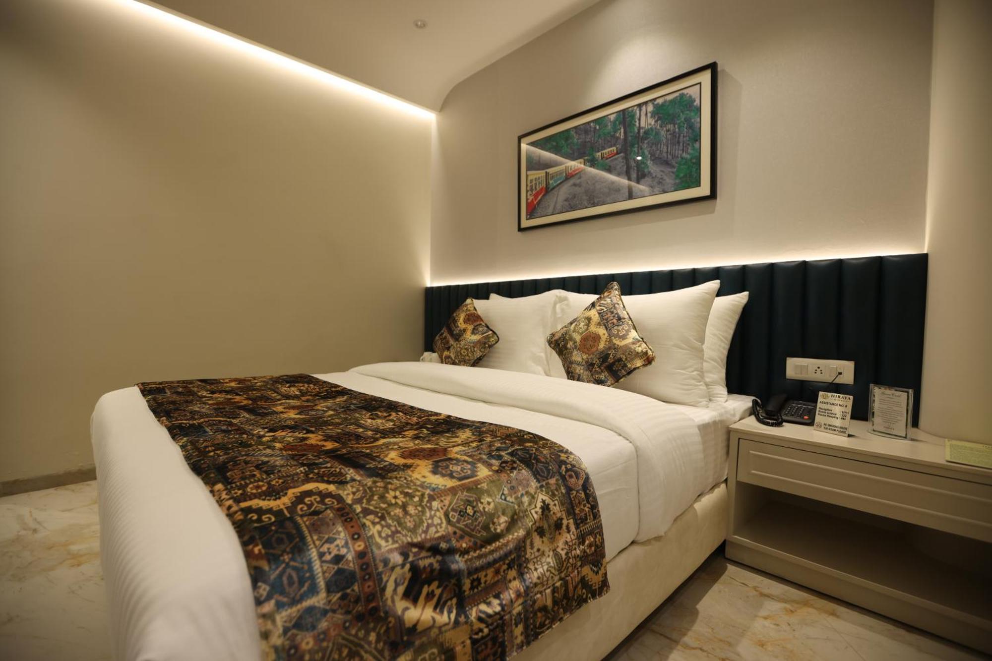 Hiraya Hotels Mohali 外观 照片